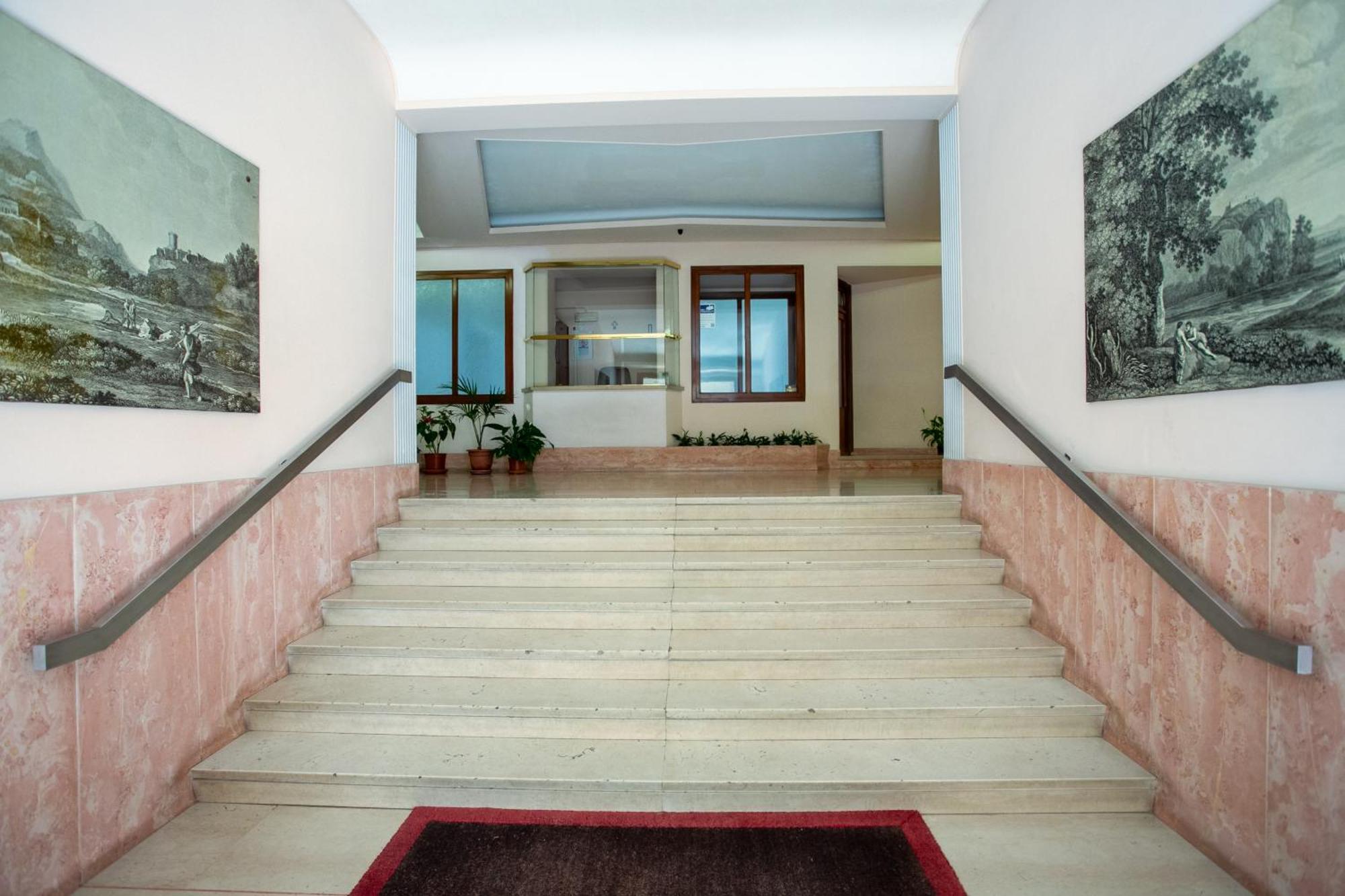 Perfetto Per Famiglie Appartamento Accogliente E Spazioso A 15 Min Dalla Metro Rom Exterior foto